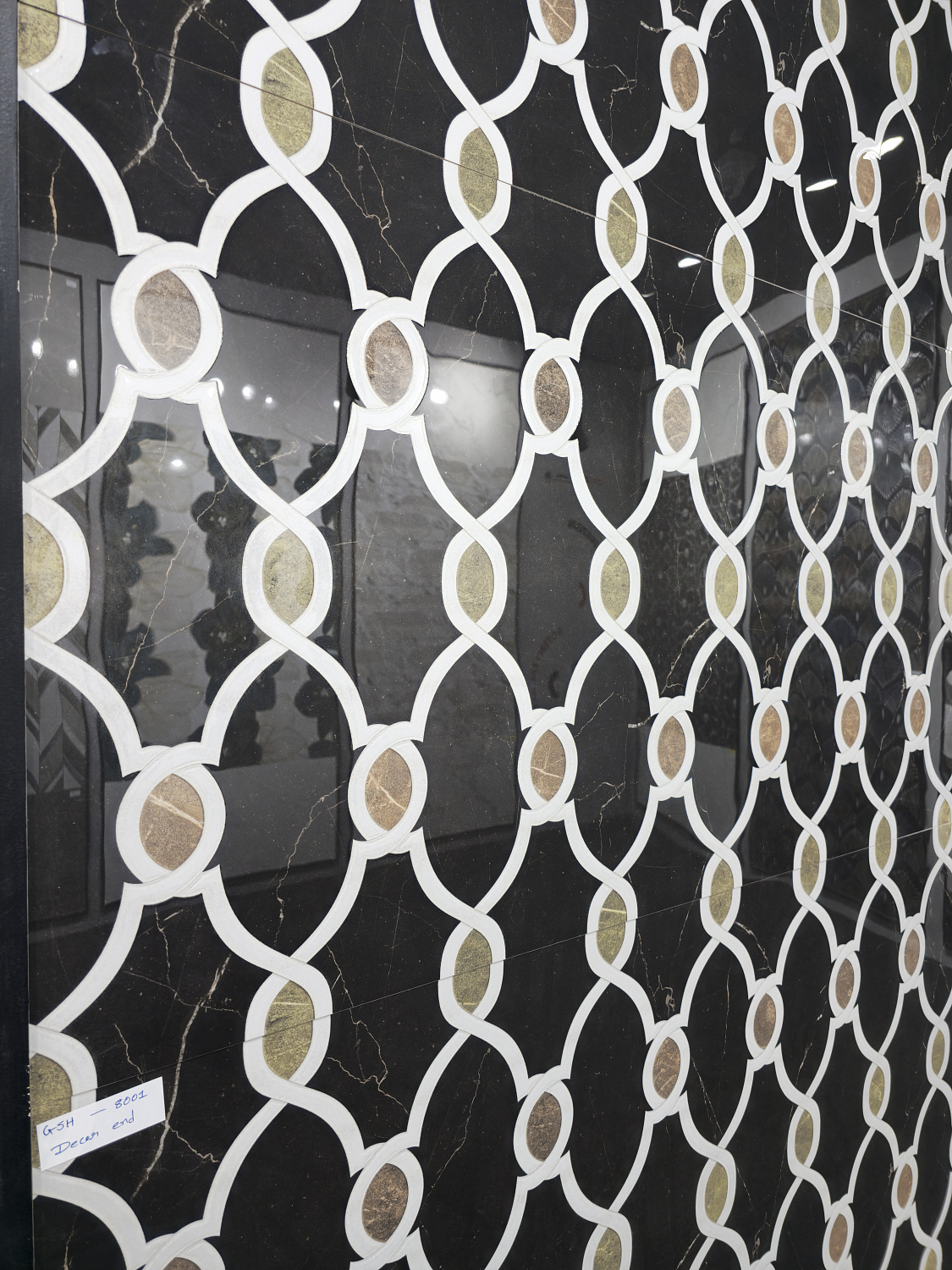 Открытие двухэтажного шоу-рума LAVIT TILE в Индии – более 2000 дизайнов и интерьерные решения