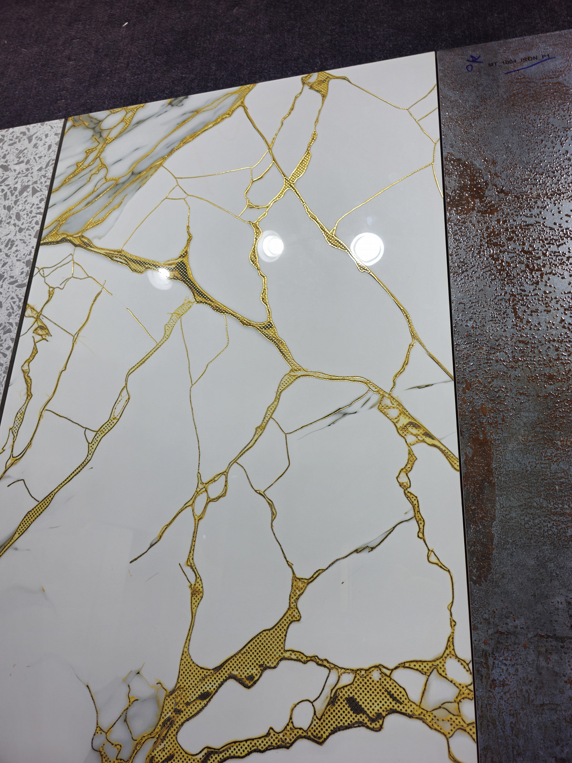 Открытие двухэтажного шоу-рума LAVIT TILE в Индии – более 2000 дизайнов и интерьерные решения